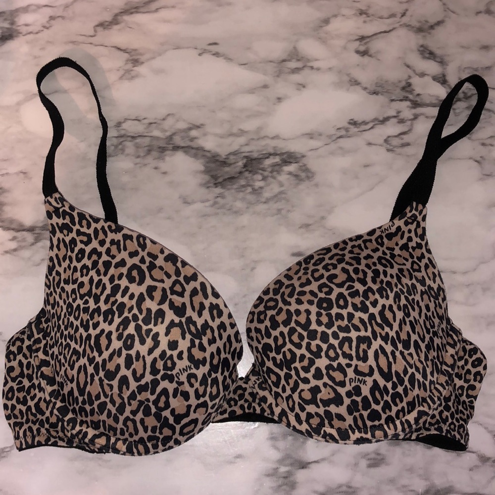 VS Pink Victorias Secret Cheetah Push Up Bra 🐆✨🧡